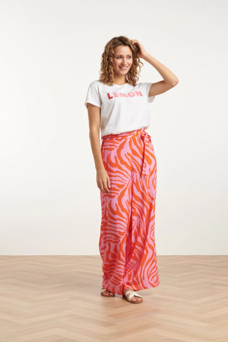 25087 Wide Pants Met Dierenprint In Roze En Oranje 4 25087 Wide Pants Met Dierenprint In Roze En Oranje 4