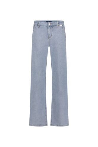 SRB4425 ColetteBleach 1 SRB4425 ColetteBleach 1